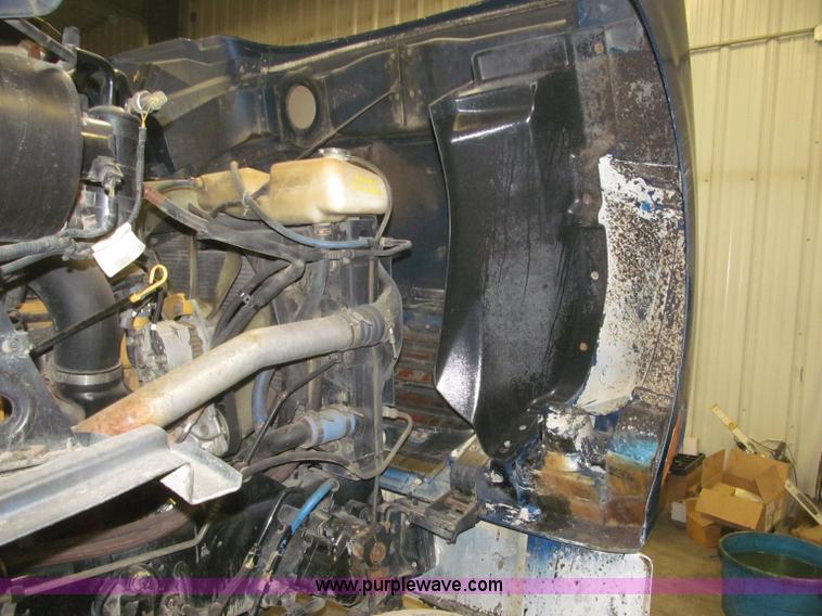 image for item B5408 2001 Sterling LT8500 triple axle dump truck