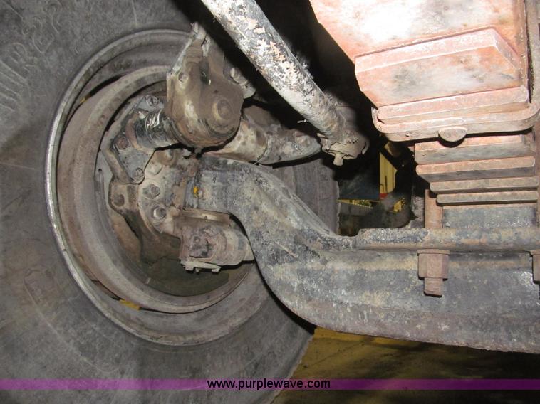 image for item B5408 2001 Sterling LT8500 triple axle dump truck