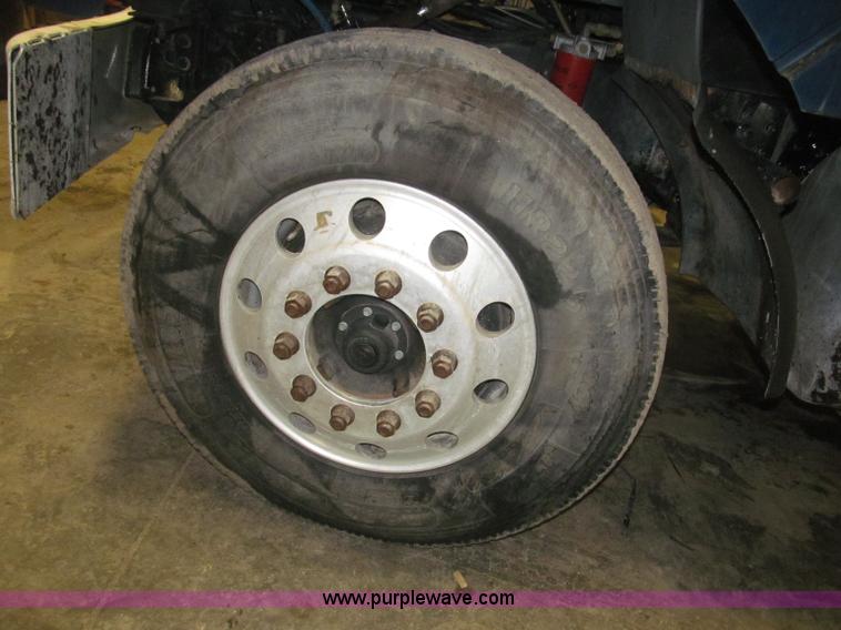 image for item B5408 2001 Sterling LT8500 triple axle dump truck