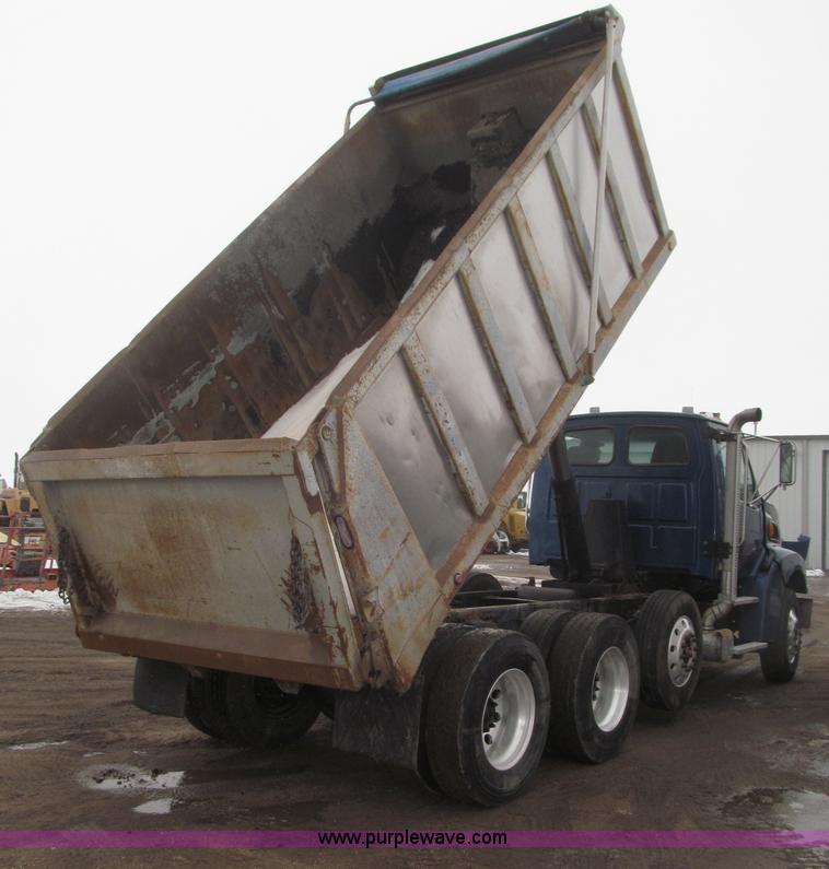 image for item B5409 2001 Sterling LT8500 triple axle dump truck