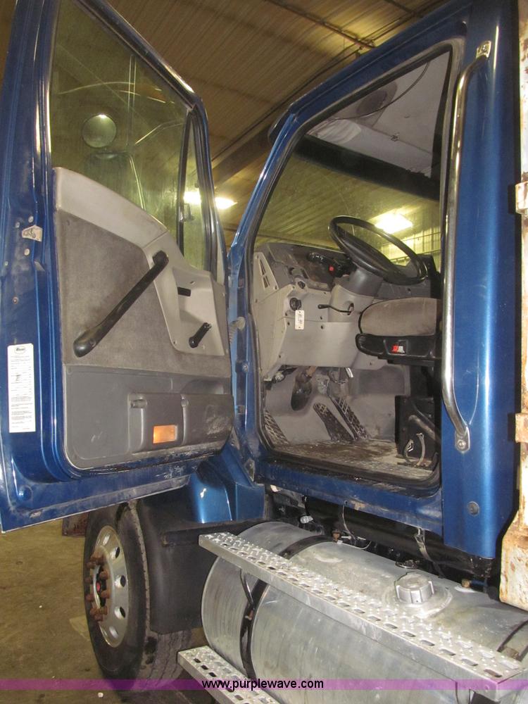 image for item B5409 2001 Sterling LT8500 triple axle dump truck