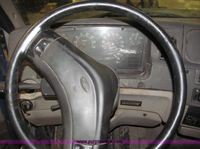 image for item B5409 2001 Sterling LT8500 triple axle dump truck