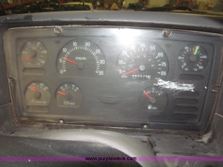 image for item B5409 2001 Sterling LT8500 triple axle dump truck