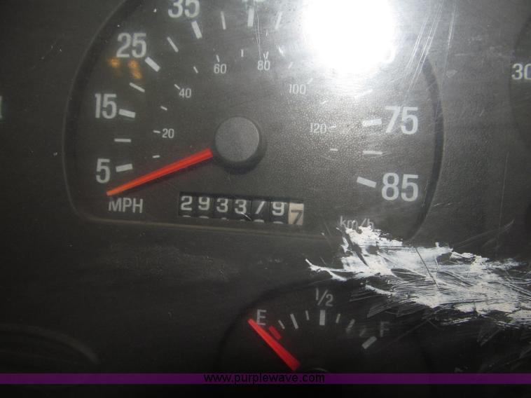 image for item B5409 2001 Sterling LT8500 triple axle dump truck