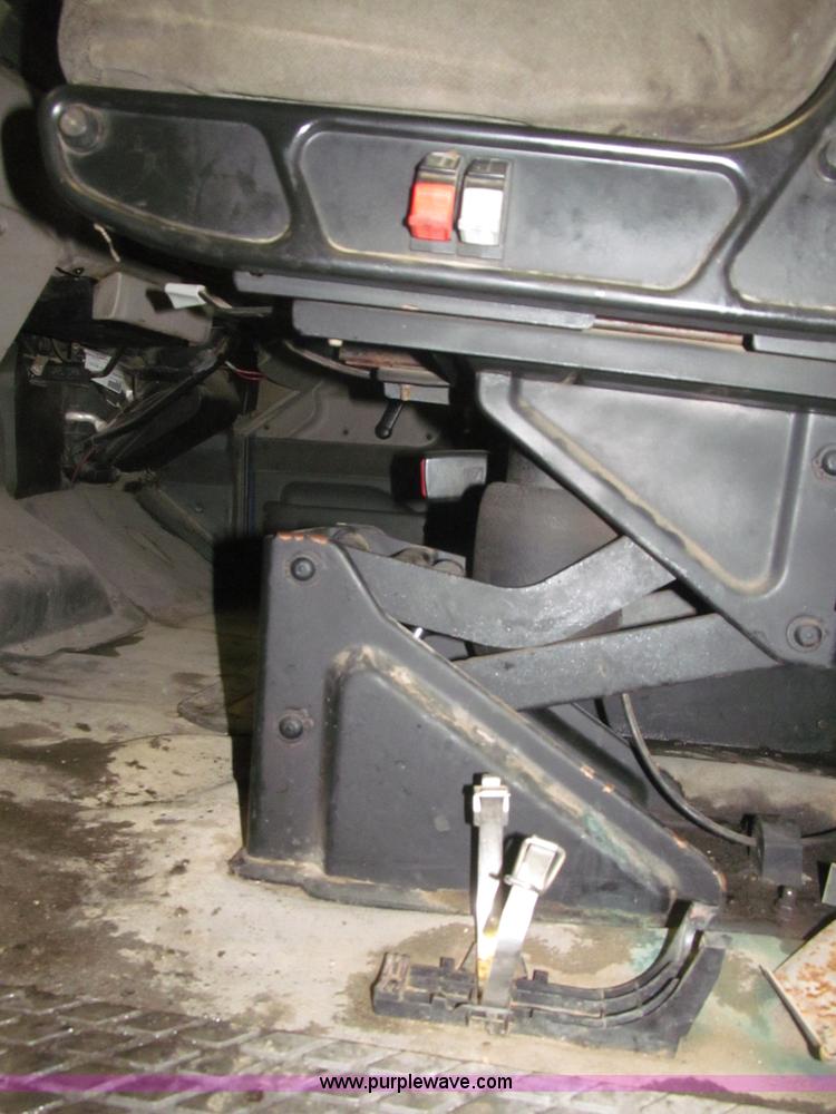 image for item B5409 2001 Sterling LT8500 triple axle dump truck