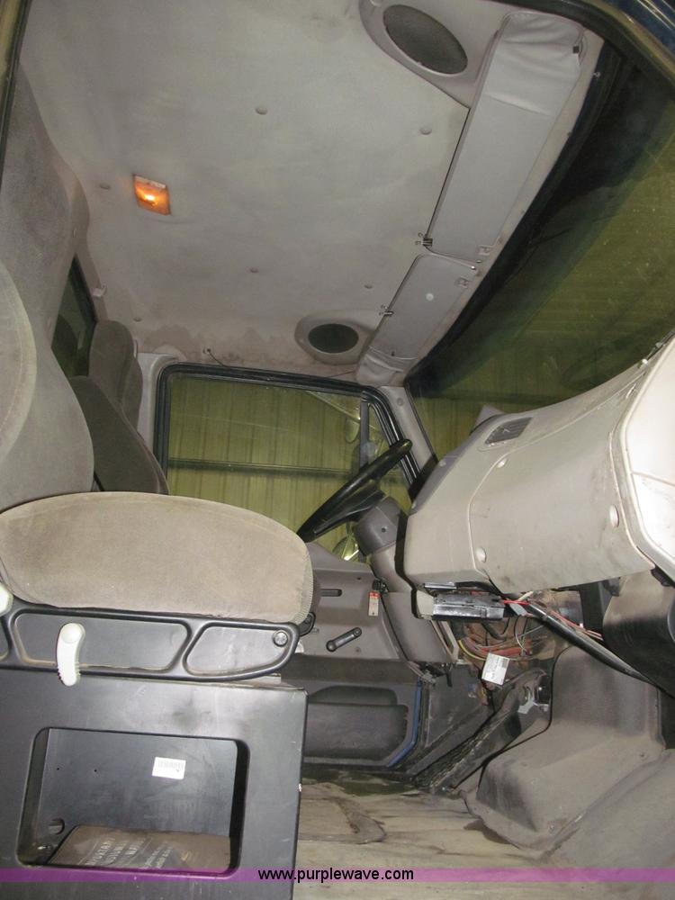 image for item B5409 2001 Sterling LT8500 triple axle dump truck