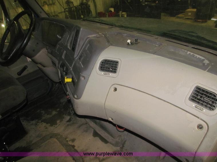 image for item B5409 2001 Sterling LT8500 triple axle dump truck