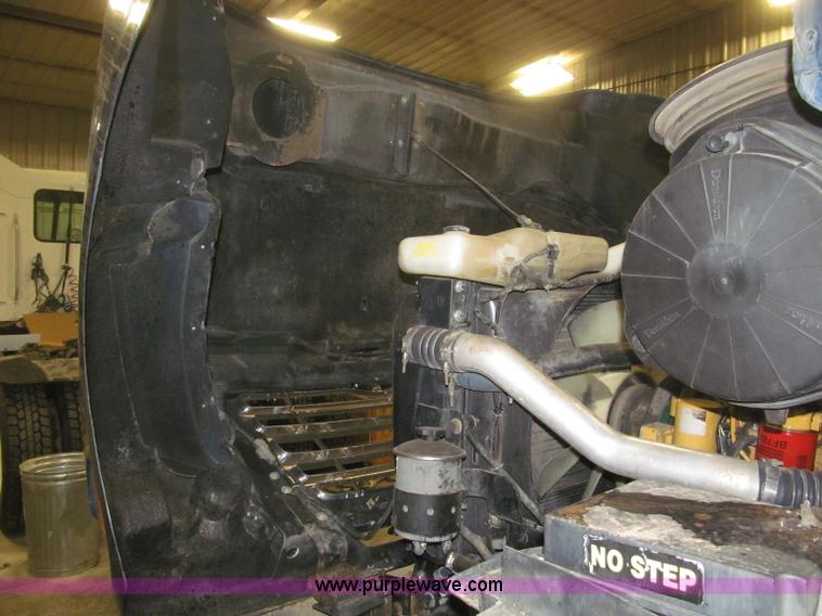 image for item B5409 2001 Sterling LT8500 triple axle dump truck