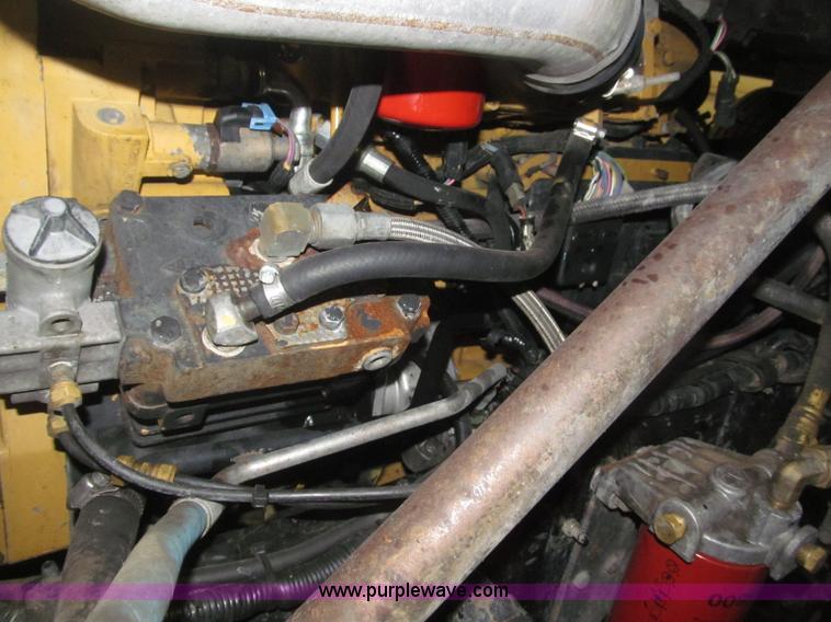 image for item B5409 2001 Sterling LT8500 triple axle dump truck