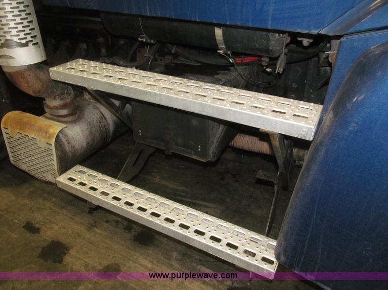 image for item B5409 2001 Sterling LT8500 triple axle dump truck