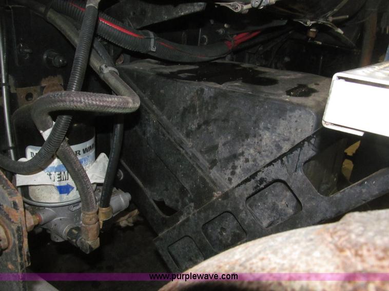 image for item B5409 2001 Sterling LT8500 triple axle dump truck