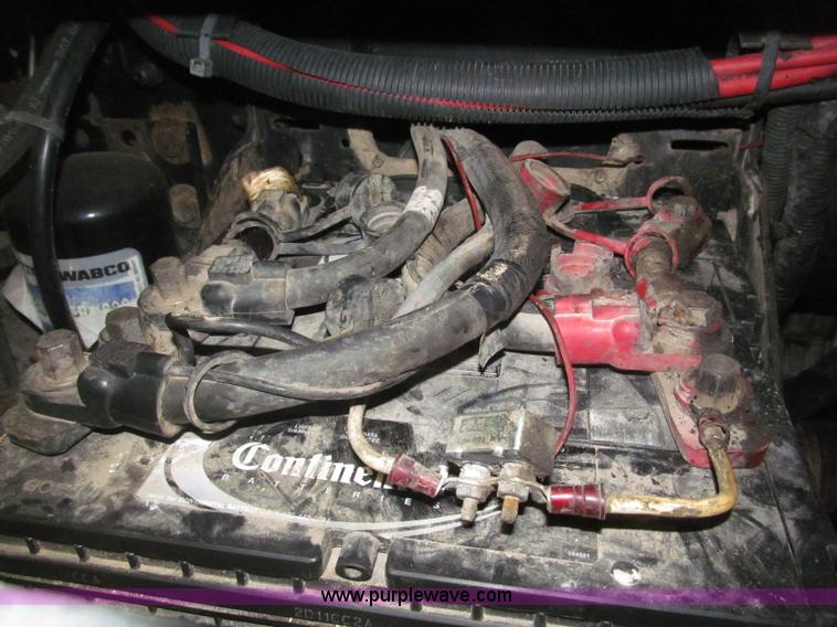 image for item B5409 2001 Sterling LT8500 triple axle dump truck