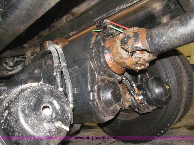 image for item B5409 2001 Sterling LT8500 triple axle dump truck