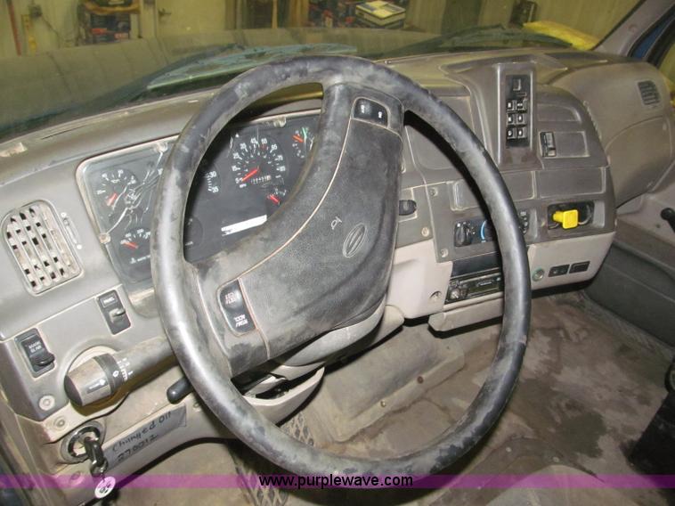 image for item B5410 2001 Sterling LT8500 triple axle dump truck