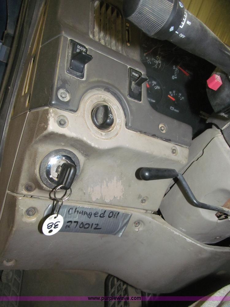 image for item B5410 2001 Sterling LT8500 triple axle dump truck