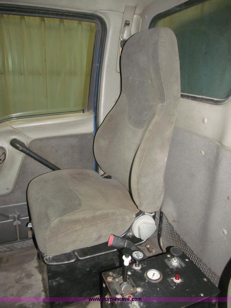 image for item B5410 2001 Sterling LT8500 triple axle dump truck