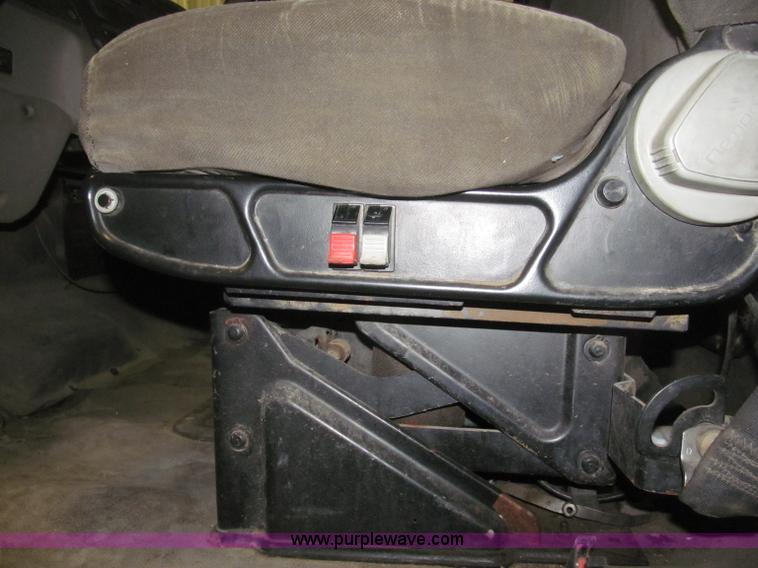 image for item B5410 2001 Sterling LT8500 triple axle dump truck