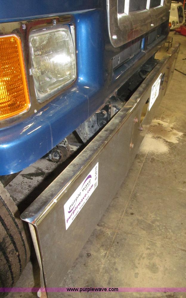 image for item B5410 2001 Sterling LT8500 triple axle dump truck