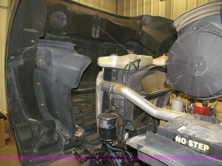 image for item B5410 2001 Sterling LT8500 triple axle dump truck