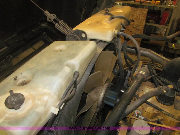 image for item B5410 2001 Sterling LT8500 triple axle dump truck