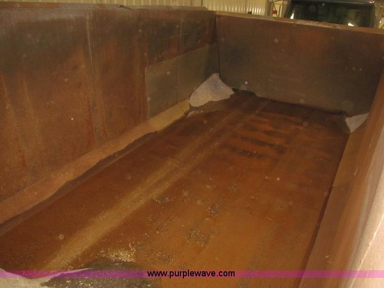 image for item B5410 2001 Sterling LT8500 triple axle dump truck