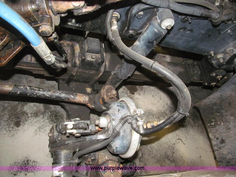 image for item B5410 2001 Sterling LT8500 triple axle dump truck