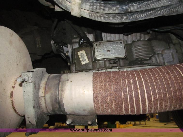 image for item B5410 2001 Sterling LT8500 triple axle dump truck