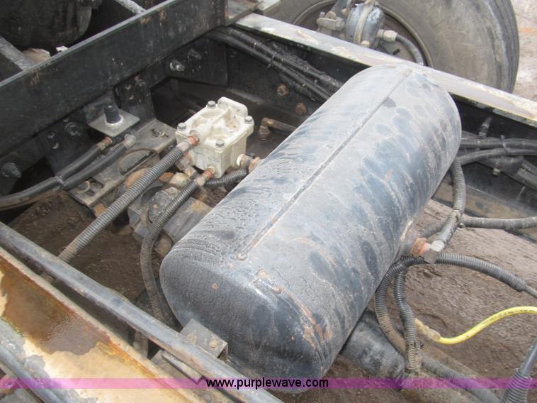 image for item B5410 2001 Sterling LT8500 triple axle dump truck