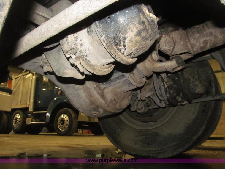 image for item B5410 2001 Sterling LT8500 triple axle dump truck