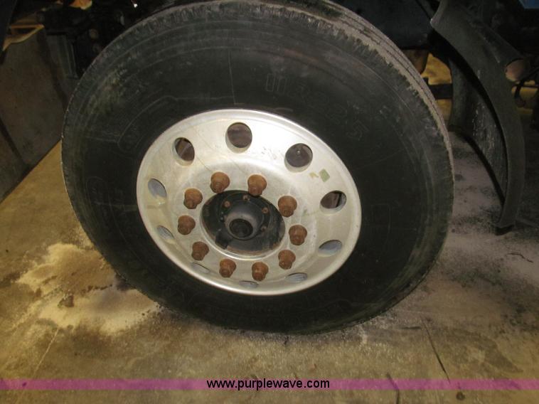 image for item B5410 2001 Sterling LT8500 triple axle dump truck