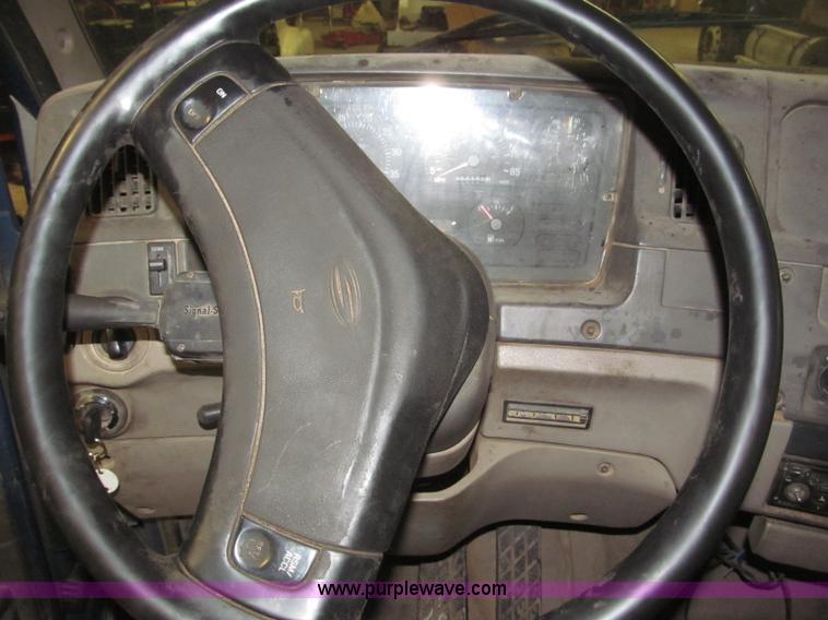 image for item B5411 2001 Sterling LT8500 triple axle dump truck