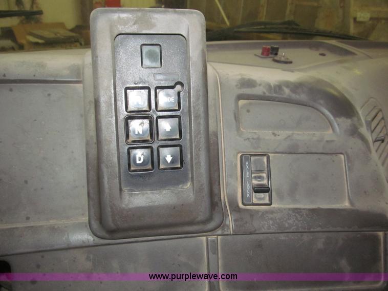 image for item B5411 2001 Sterling LT8500 triple axle dump truck