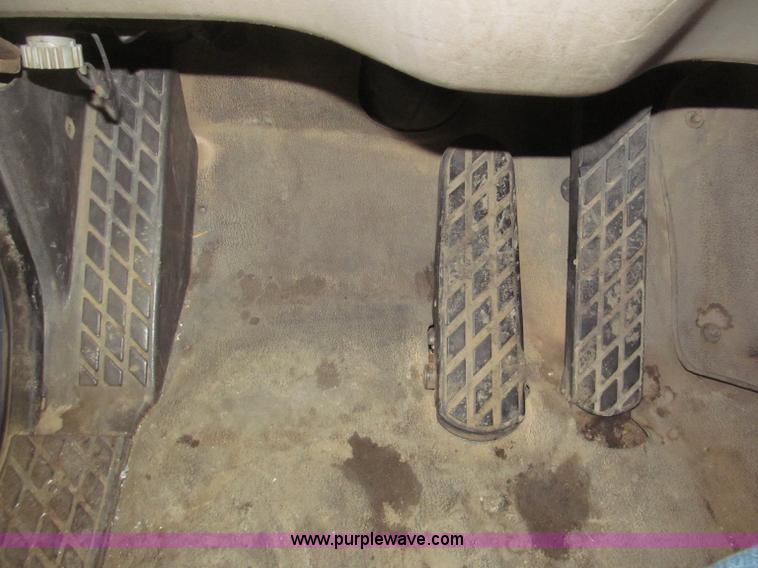 image for item B5411 2001 Sterling LT8500 triple axle dump truck