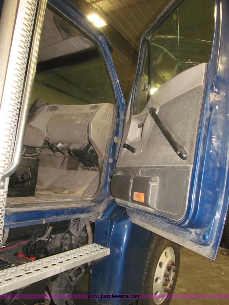 image for item B5411 2001 Sterling LT8500 triple axle dump truck