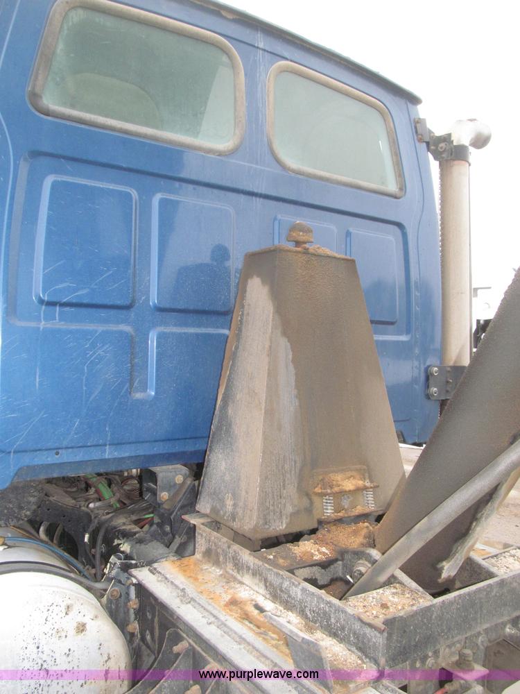 image for item B5411 2001 Sterling LT8500 triple axle dump truck