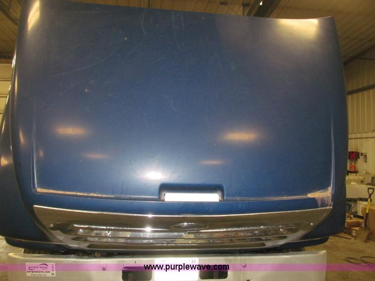 image for item B5411 2001 Sterling LT8500 triple axle dump truck