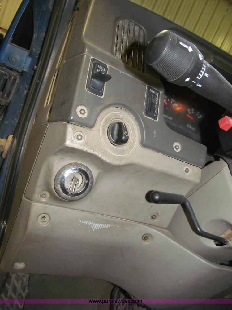 image for item B5412 2001 Sterling LT8500 triple axle dump truck