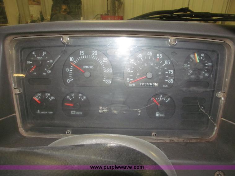 image for item B5412 2001 Sterling LT8500 triple axle dump truck