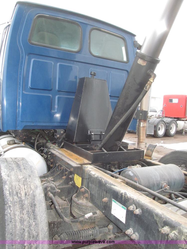 image for item B5412 2001 Sterling LT8500 triple axle dump truck