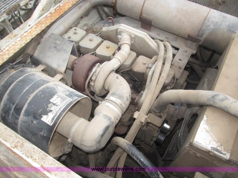 image for item B5413 Cedar Rapids CR551 Grayhound paver