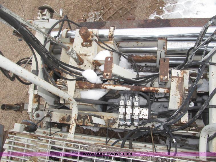 image for item B5413 Cedar Rapids CR551 Grayhound paver