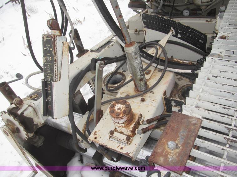 image for item B5413 Cedar Rapids CR551 Grayhound paver