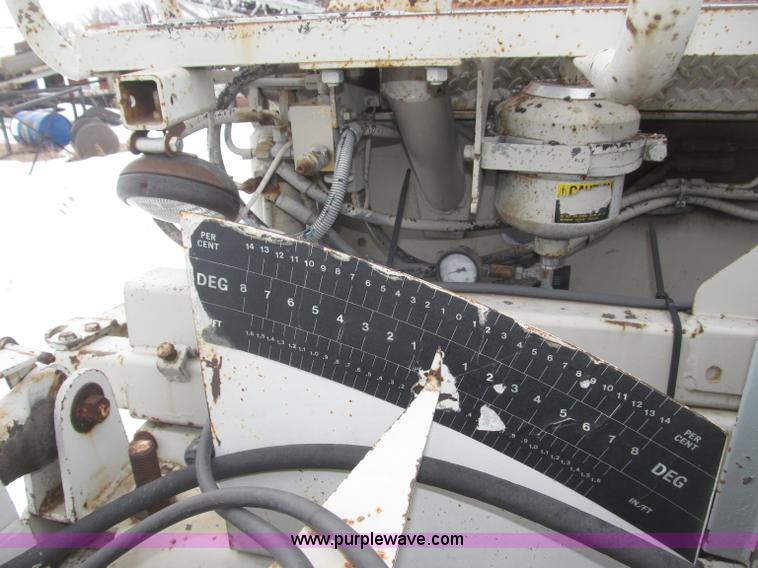 image for item B5413 Cedar Rapids CR551 Grayhound paver