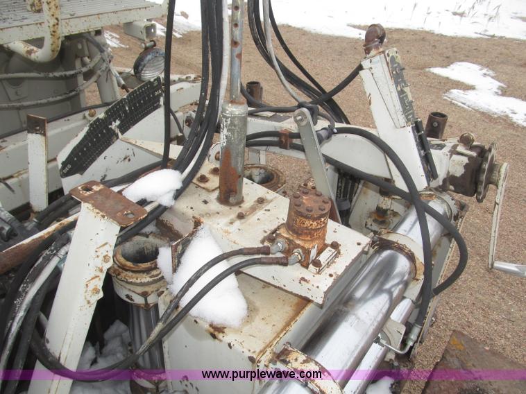 image for item B5413 Cedar Rapids CR551 Grayhound paver