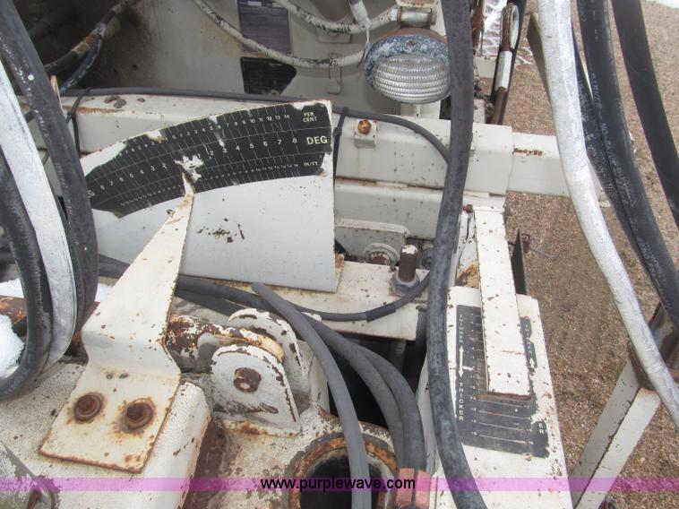 image for item B5413 Cedar Rapids CR551 Grayhound paver