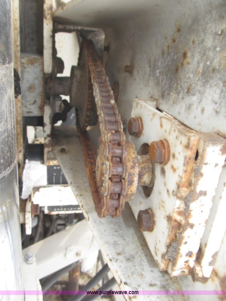 image for item B5413 Cedar Rapids CR551 Grayhound paver