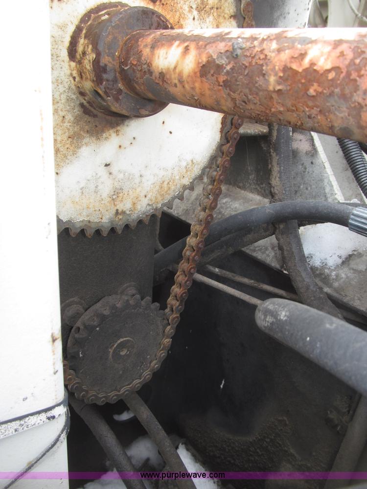 image for item B5413 Cedar Rapids CR551 Grayhound paver