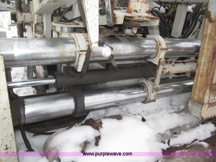 image for item B5413 Cedar Rapids CR551 Grayhound paver