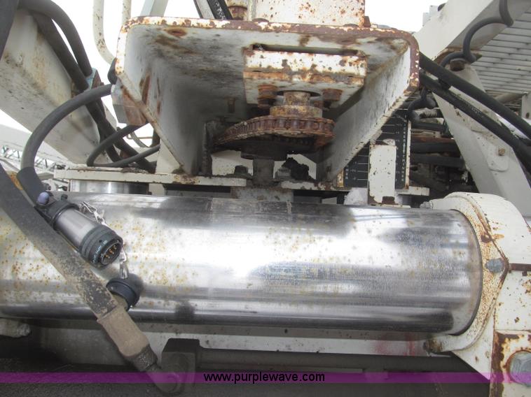 image for item B5413 Cedar Rapids CR551 Grayhound paver