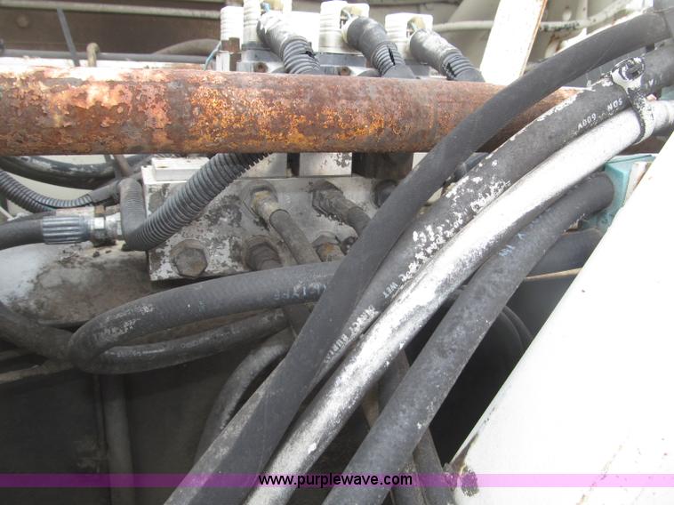 image for item B5413 Cedar Rapids CR551 Grayhound paver